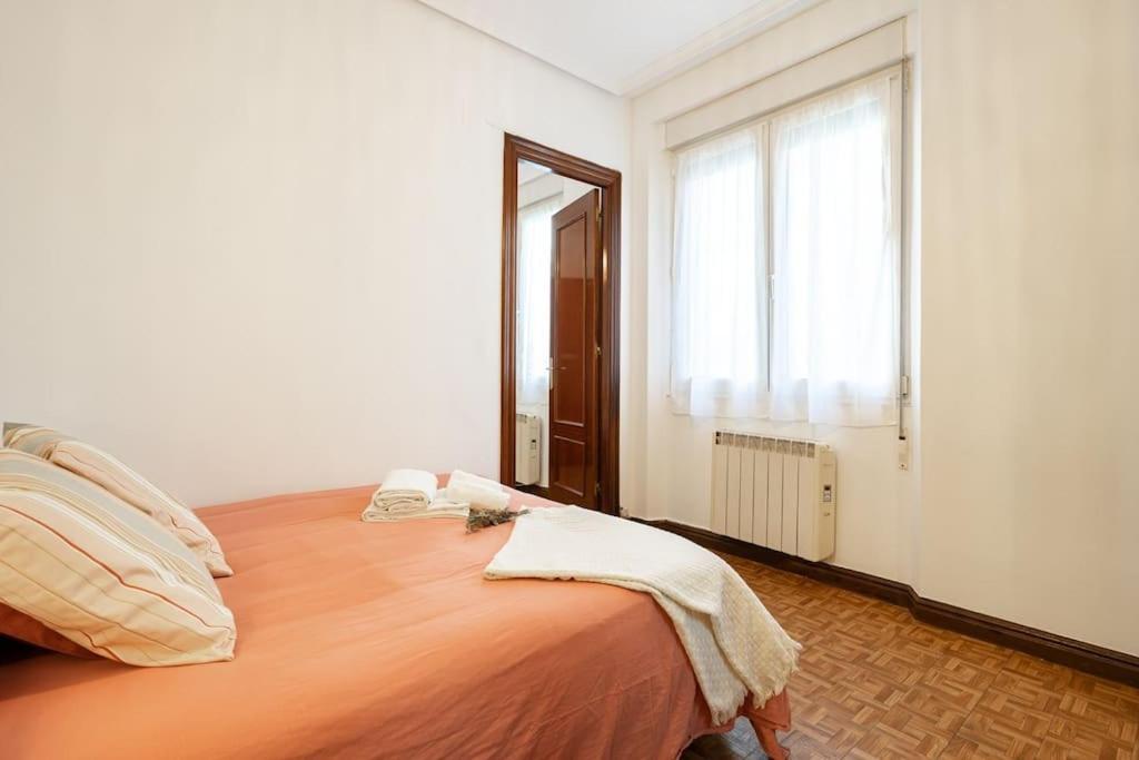 Apartamento Trisquel Gijón Eksteriør billede